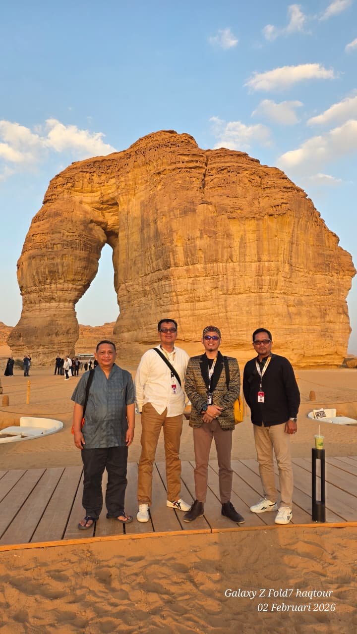 Pemandangan Gurun Pasir Al-Ula Tadabbur Alam Haqtour Aulia Haq Group